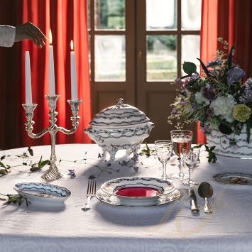 Чайный сервиз на 6 персон коллекции Le Gobelet Du Roy бренда Bernardaud