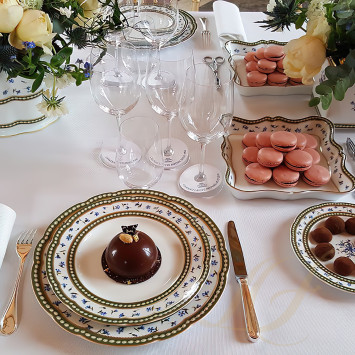 Столовый сервиз на 6 персон коллекции Marie-Antoinette бренда Bernardaud