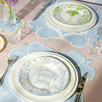 Чайный сервиз на 6 персон коллекции Tout Paris бренда Bernardaud
