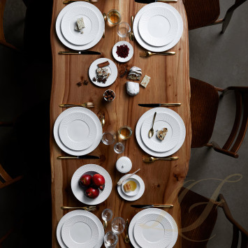 Столовый сервиз на 6 персон коллекции Twist бренда Bernardaud