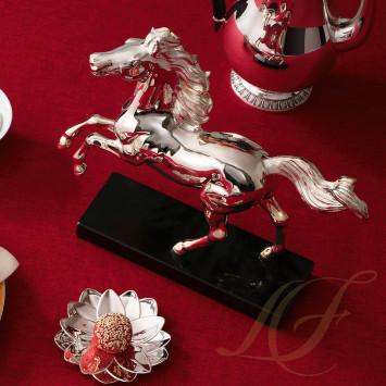 Коллекция Chevaux бренда Christofle