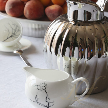 Молочник 0,3л коллекции Black Forest бренда Dibbern