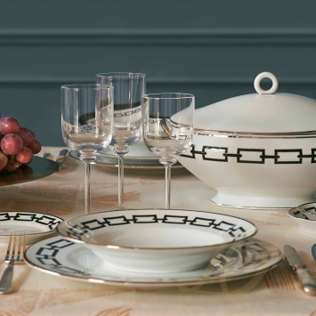 Чаша для фруктов 14см коллекции Catene Nero бренда Richard Ginori