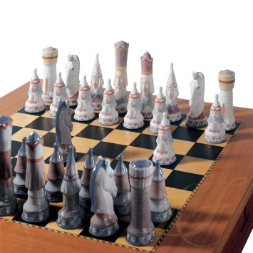Шахматы (включая коробку) 21 x 56см коллекции Chess Sets бренда Lladro