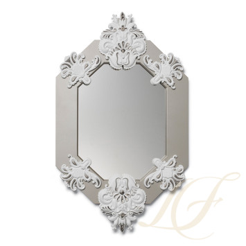 Овальное зеркало в раме (белое с серебром) 80 x 50см коллекции Mirrors (Лимитированная серия) бренда Lladro