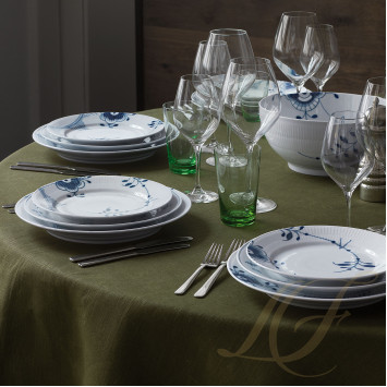 Тарелка закусочная 22см коллекции Blue Fluted Mega 