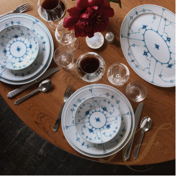 Тарелка глубокая 17см коллекции Blue Fluted Plain бренда Royal Copenhagen