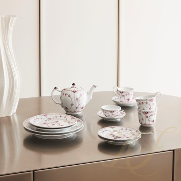 Коллекция Purpur Fluted Half Lace бренда Royal Copenhagen