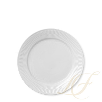 Тарелка главная 25см коллекции White Fluted бренда Royal Copenhagen