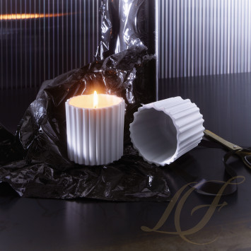 Ароматическая свеча 8,8см коллекции Design Lights 