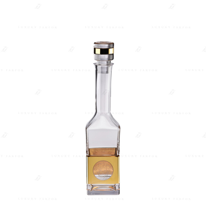 Графин для водки 0,70л коллекции Medusa Madness Oro бренда Rosenthal Versace