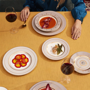 Чайный сервиз на 4 персоны коллекции Anthemion Grey бренда Wedgwood