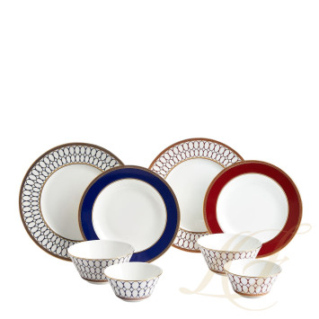 Набор из 8 предметов коллекции Renaissance Gold бренда Wedgwood